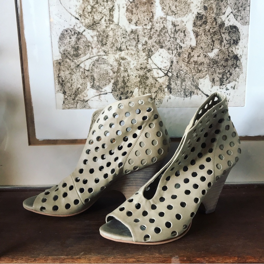 Silent D bean perforated leather open tie ankle booties size euro 37